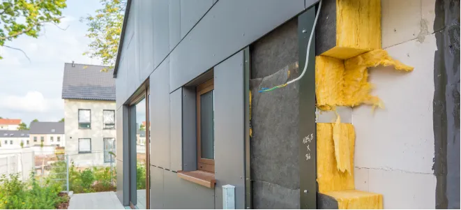 Haus mit sichtbarer Fassadendämmung